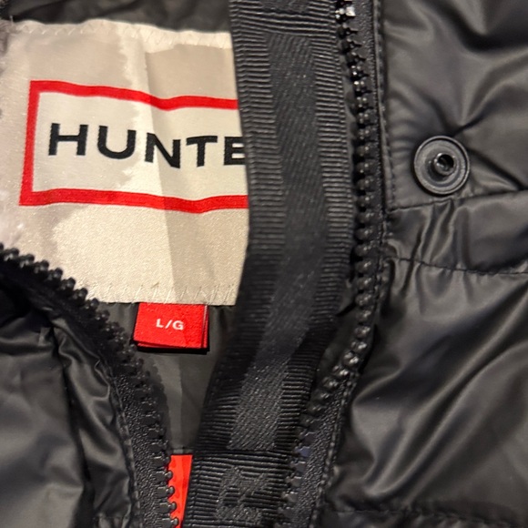 Hunter Doby Marshmallow Puffer Vest - Picture 5 of 7